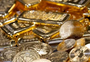 Ouro bate 9º recorde no ano e passa dos US$ 4.000 pela primeira vez na história