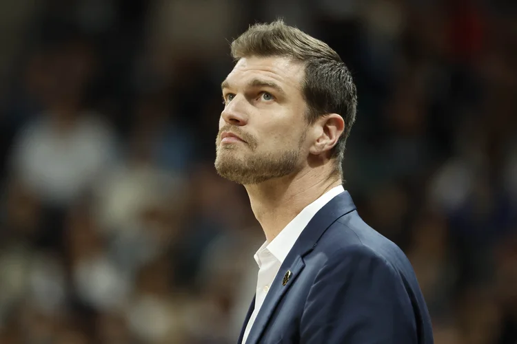 Essa será sua primeira experiência como treinador principal num nível profissional (Jean Catuffe/Getty Images)