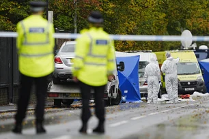 Imagem referente à matéria: Ataque à sinagoga de Manchester: uma vítima pode ter sido atingida por tiros da polícia