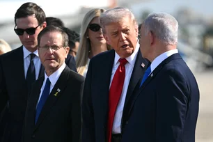 Imagem referente à matéria: Trump diz que 'a guerra acabou' ao chegar no Parlamento de Israel