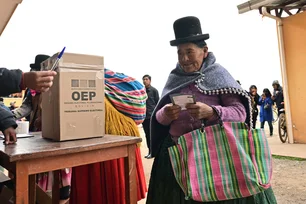 Imagem referente à matéria: Bolívia realiza segundo turno histórico para definir novo presidente