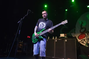 Imagem referente à matéria: Sam Rivers, baixista do Limp Bizkit, morre aos 48 anos
