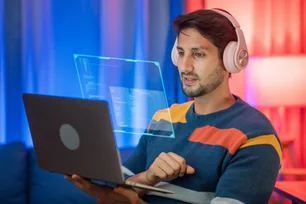 Imagem referente à matéria: Estudo de Yale aponta que IA ainda não está eliminando empregos nos EUA
