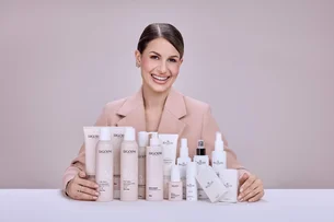 Letícia Rigolim seguiu o conselho da mãe e hoje faz milhões com penteados