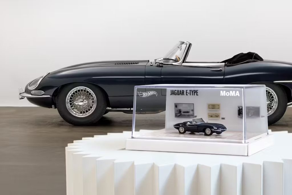 Hot Wheels transforma Jaguar e Citroën do MoMA em miniaturas