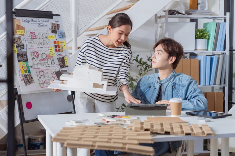 Planejamento estratégico é a chave para o crescimento das penquenas e médias empresas  (whyframestudio/Getty Images)