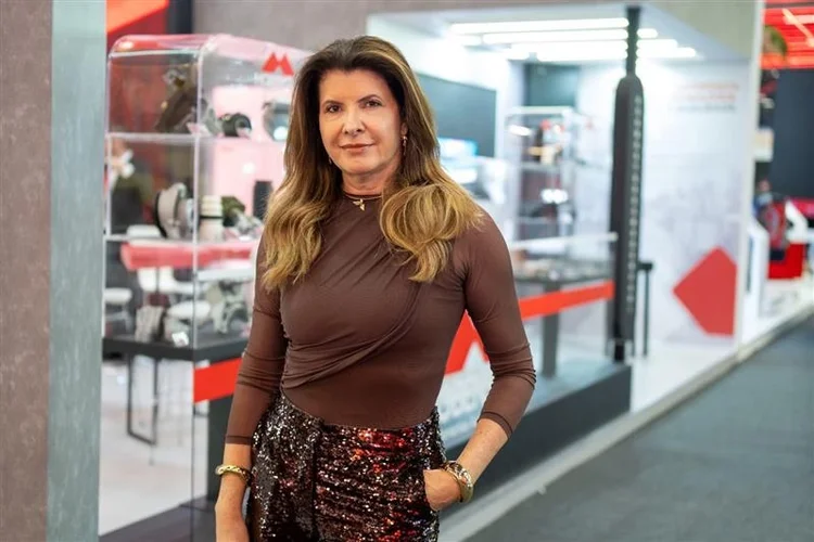 Simone de Azevedo, sócia e CEO da Mobensani: “Diversidade não é discurso, é resultado. Nosso objetivo é abrir caminhos para mais mulheres se tornarem protagonistas do futuro industrial.”