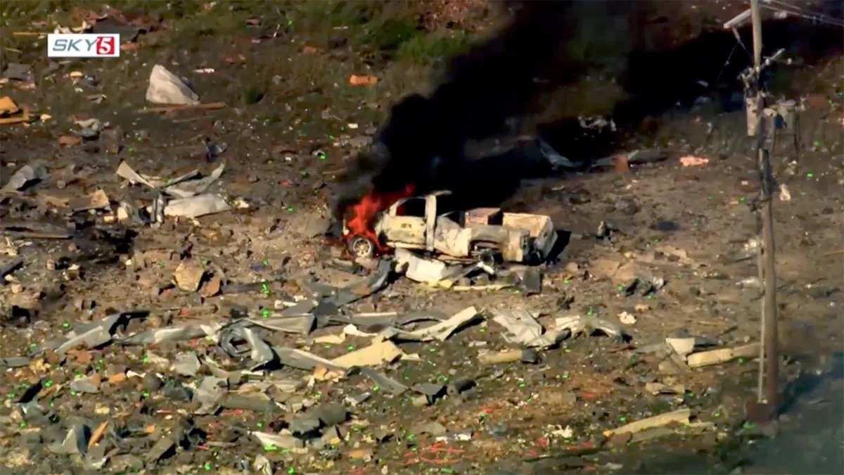 Explosão em fábrica de munições nos EUA deixa 19 pessoas desaparecidas