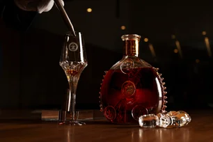 Imagem referente à matéria: Conheça o raro cognac de R$ 35 mil a garrafa que chega a São Paulo nesta terça