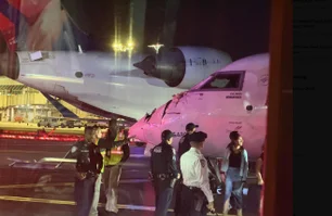 Imagem referente à matéria: Aviões da Delta colidem na pista do aeroporto LaGuardia em Nova York; uma pessoa é hospitalizada