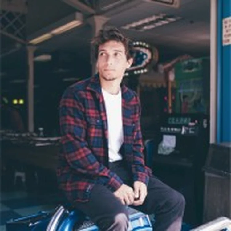 Descubra como Jake Castillo e o jovem fundador Zach transformaram uma ideia em uma startup bilionária com IA e nutrição personalizada (Reprodução/LinkedIn).
