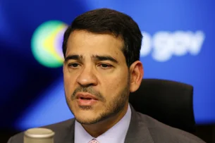 Lula indica Jorge Messias para vaga no STF