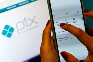 Imagem referente à matéria: Pix Automático passa a ser obrigatório a partir desta segunda-feira, 13; veja como funciona