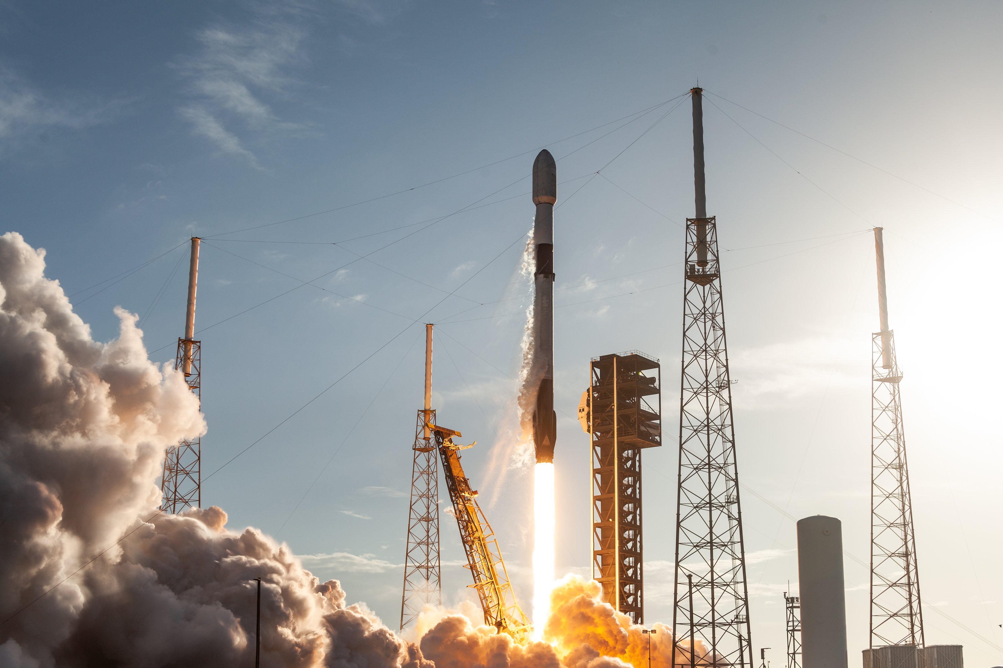 Após atrasos da SpaceX, Nasa planeja 'corrida' entre empresas dos EUA para voltar à Lua