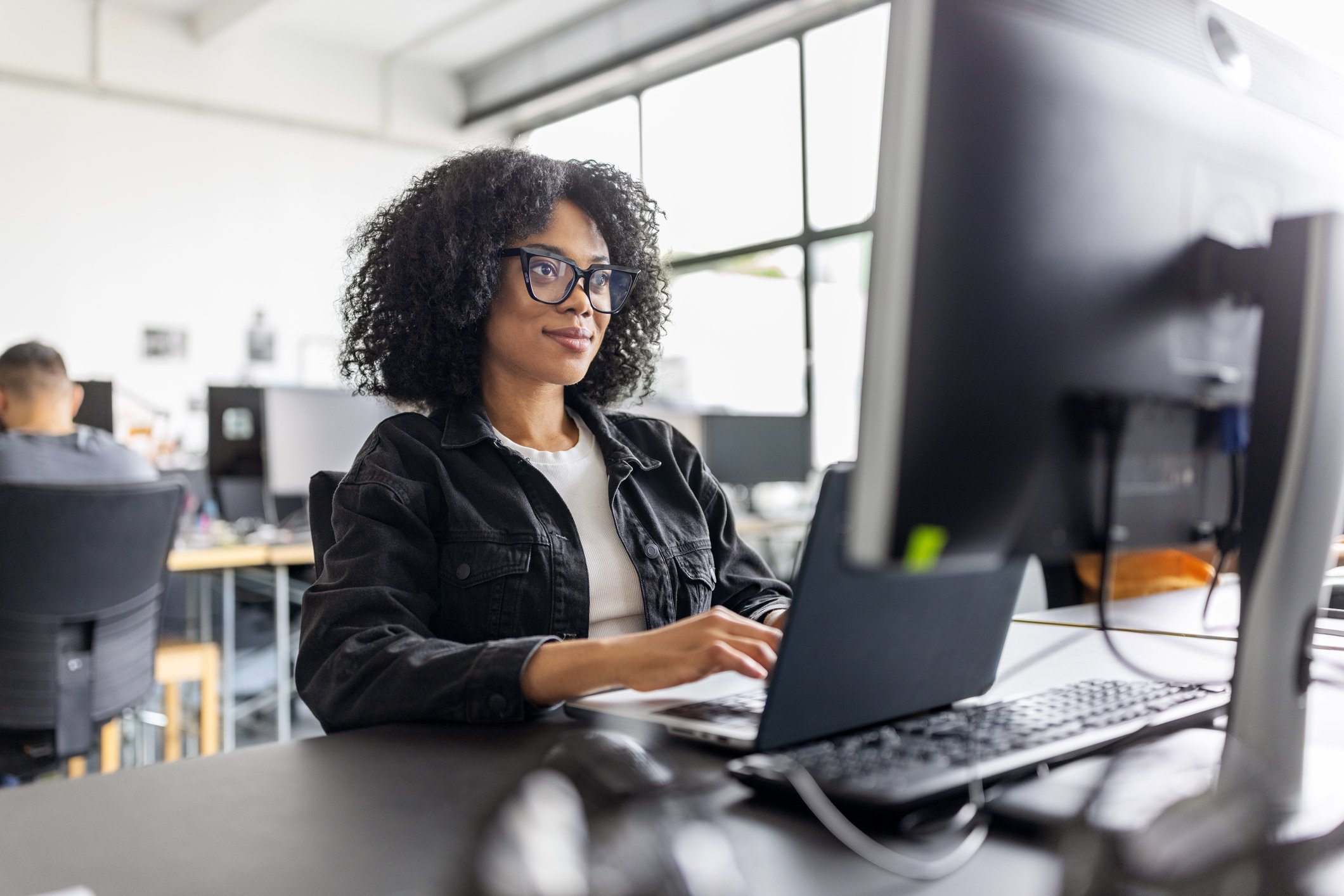 Programar sem código: tendência que torna a IA mais acessível é aposta de CEO