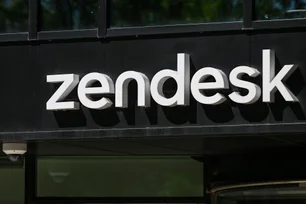 Imagem referente à matéria: Sem humanos? Zendesk afirma que novo agente de IA resolve 80% dos problemas sozinha