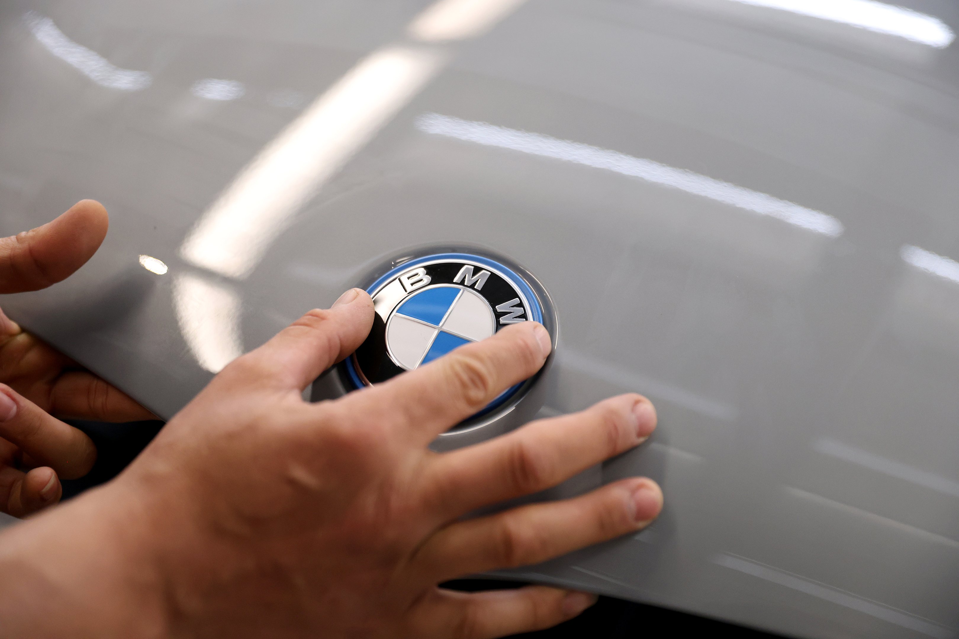 Visitamos a fábrica do BMW X5, primeiro SUV de luxo híbrido nacional