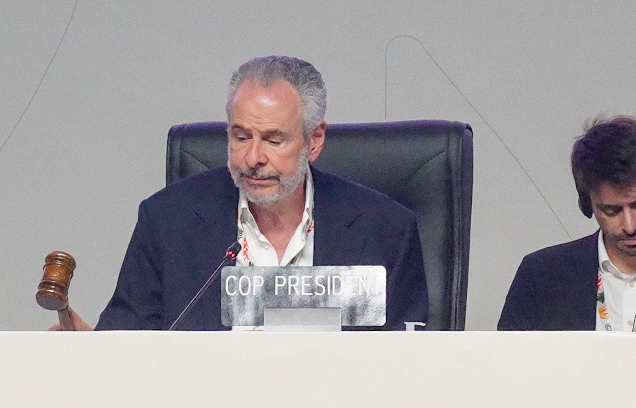 COP30: Após objeções e suspensão, Brasil aprova acordo final