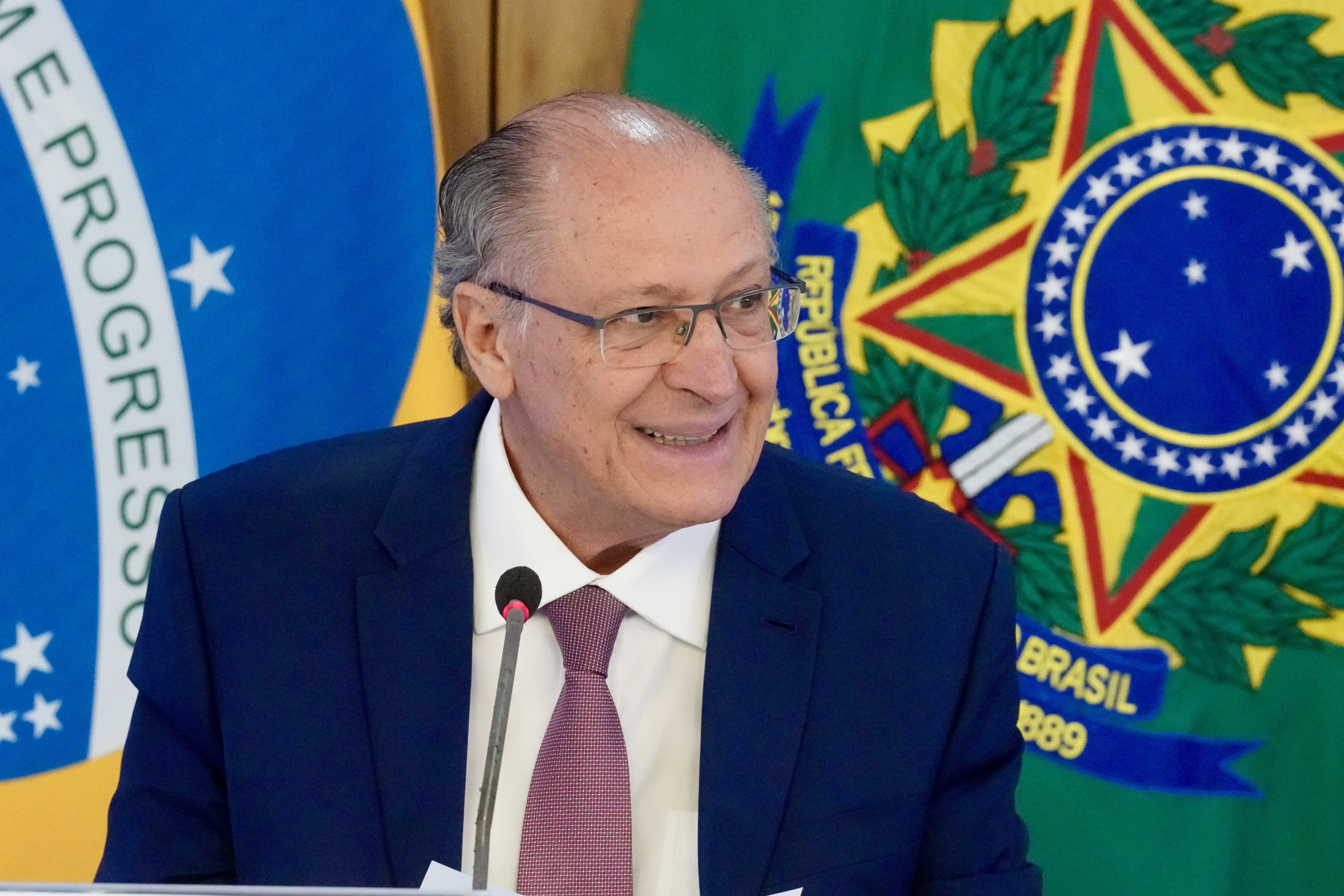 'Empenho é para tirar mais produtos, especialmente manufatura', diz Alckmin sobre tarifas