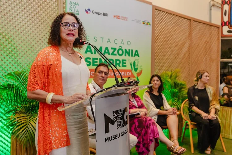 Luciana Santos, ministra de Ciência, Tecnologia e Inovação, durante evento em Belém (Luara Baggi/Divulgação)