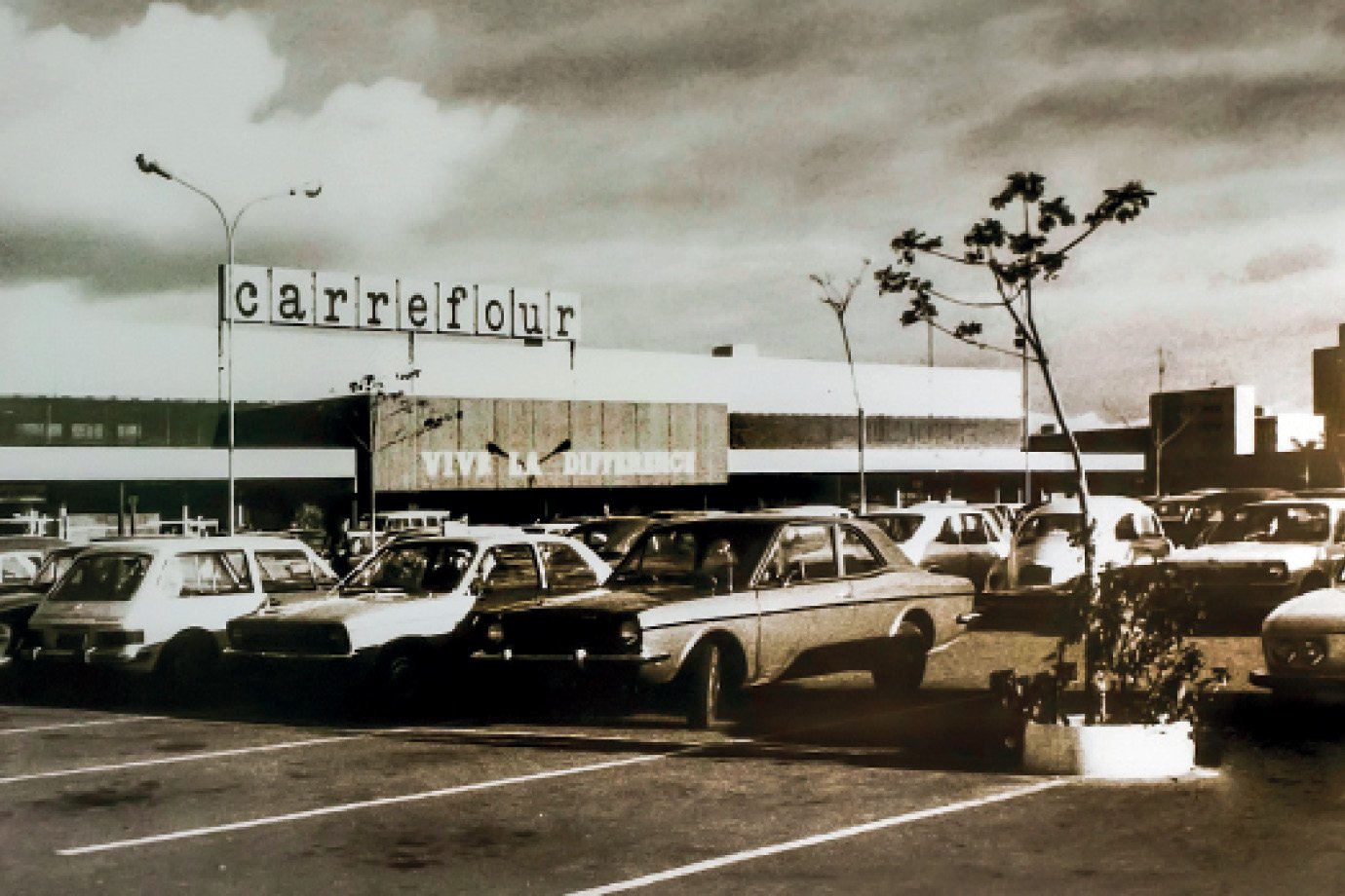 Grupo Carrefour Brasil completa 50 anos no país