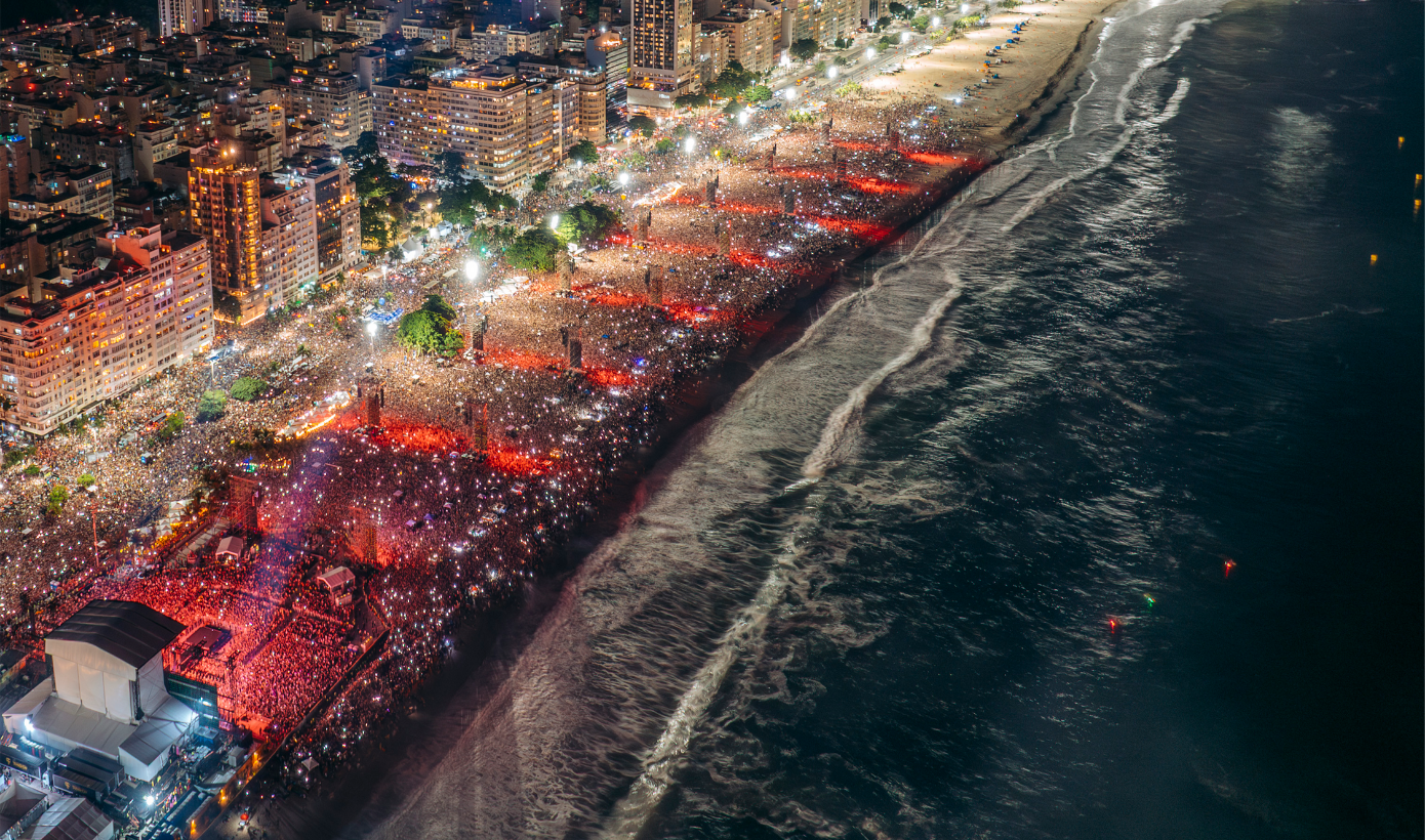 Maior palco do mundo: Corona celebra 100 anos com evento histórico em Copacabana