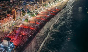 Maior palco do mundo: Corona celebra 100 anos com evento histórico em Copacabana