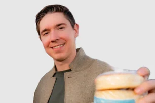 Imagem referente à matéria: De rapper a CEO: como ele construiu um império milionário no ramo da culinária