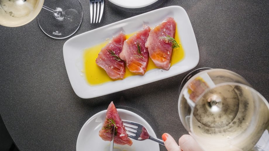 A nova onda da gastronomia: peixes maturados a seco