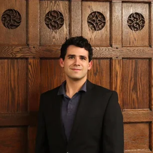 Pesquisador de IA levanta US$ 1 bilhão para criar IAs com inteligência emocional