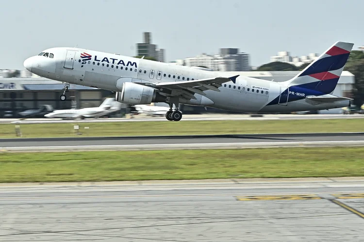 Latam Airlines: 174 voos são cancelados em decorrência de greve de pilotos no Chile. (Ton Molina/NurPhoto via Getty Images)