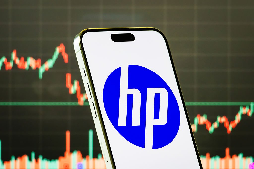 A HP já fez a conta para cortar empregos e usar IA: US$ 1 bi em economia