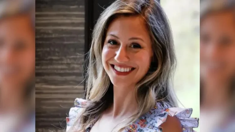 Taylor Humphrey recebe para ajudar famílias a escolher o nome de seus filhos (Instagram/@whatsinababyname)