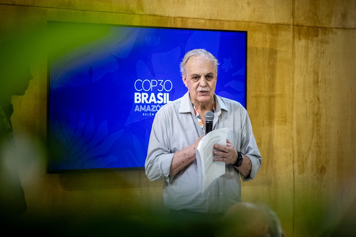 Ausência de combustíveis fósseis em texto final infelizmente não é surpresa, diz cientista