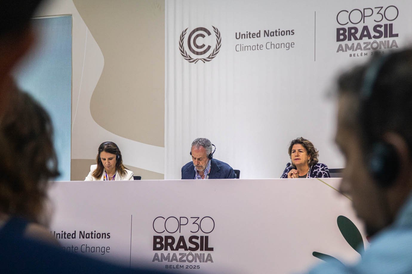 Madrugada da COP30 avança em transparência financeira, tema que travou na COP29