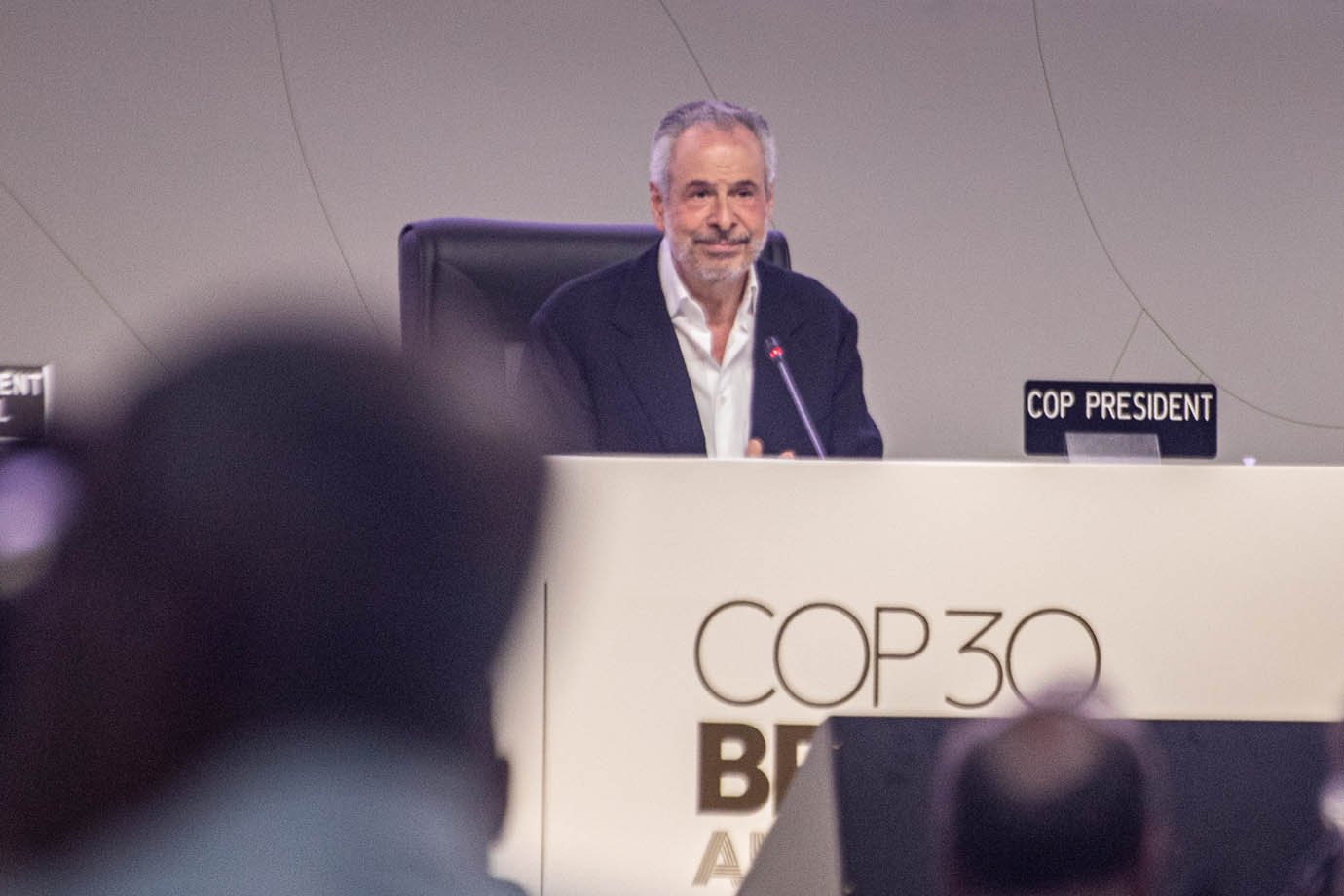 COP30: Sem fósseis, novo rascunho de acordo é divulgado antes de plenária final