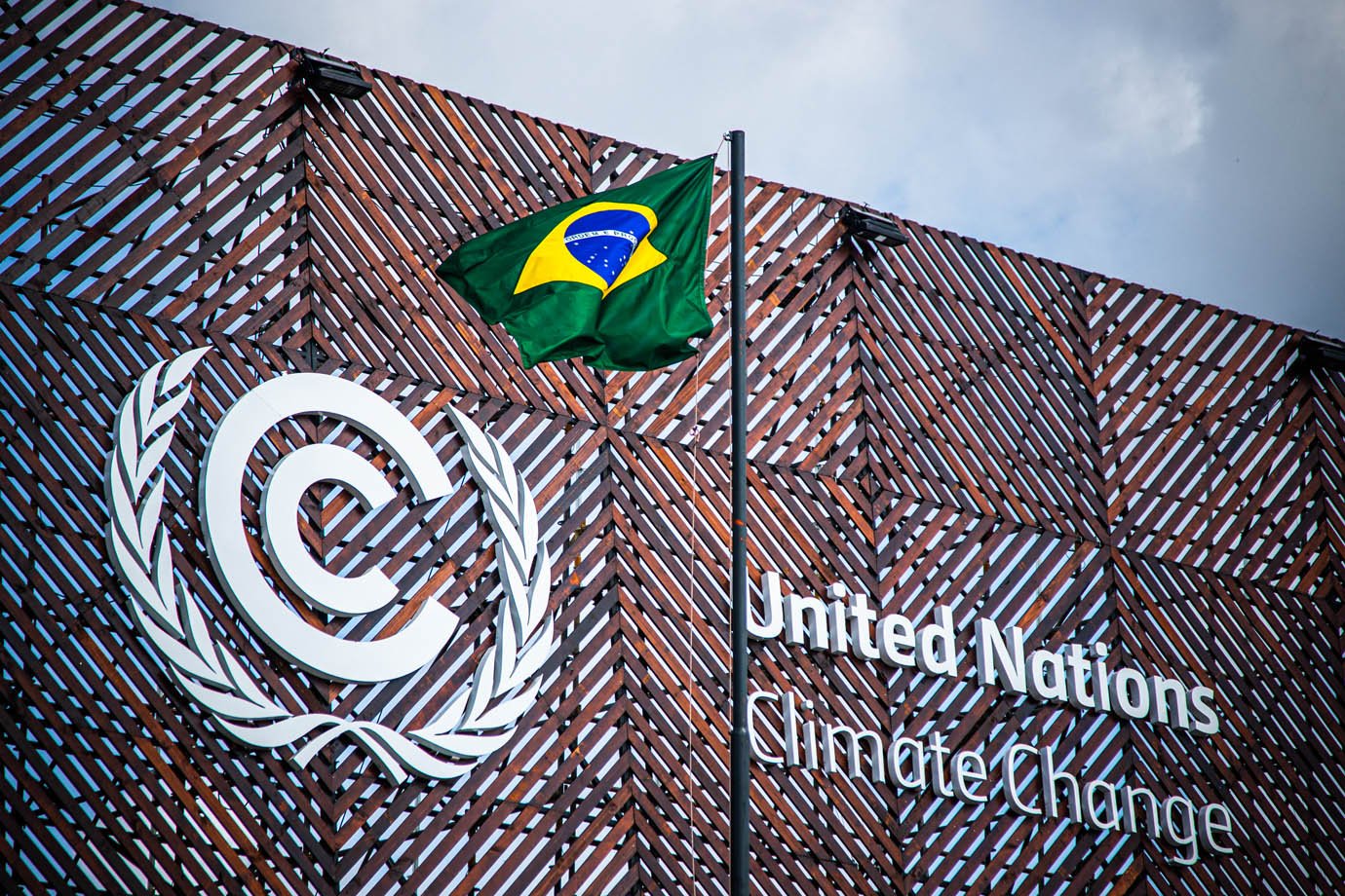 Imagem referente à notícia: Presidência da COP30 divulga rascunhos e negociações aceleram na reta final