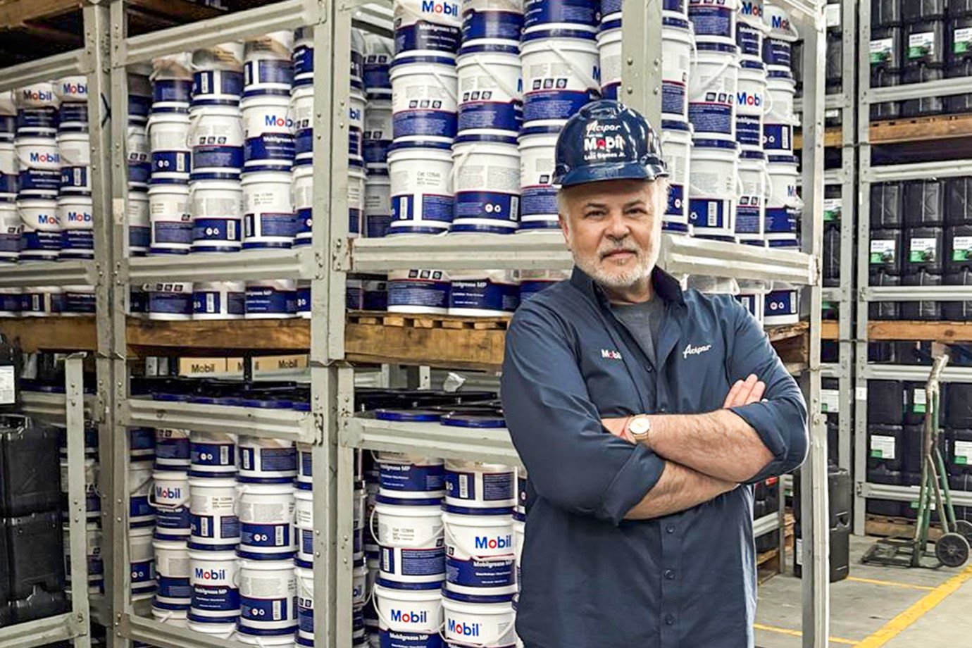 Distribuidora de lubrificantes azeita expansão com sua nova sede no PR