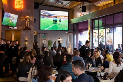 Imagem referente à notícia: Final da Libertadores: 10 bares para assistir ao jogo em São Paulo