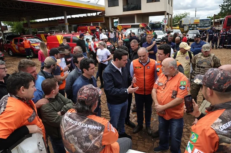 Ratinho Jr. mobiliza força-tarefa para reconstrução de Rio Bonito do Iguaçu (Reprodução/Redes Sociais)