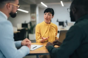 CEOs de startups revelam como conseguiram aportes em 2025 e o que fazer em 2026