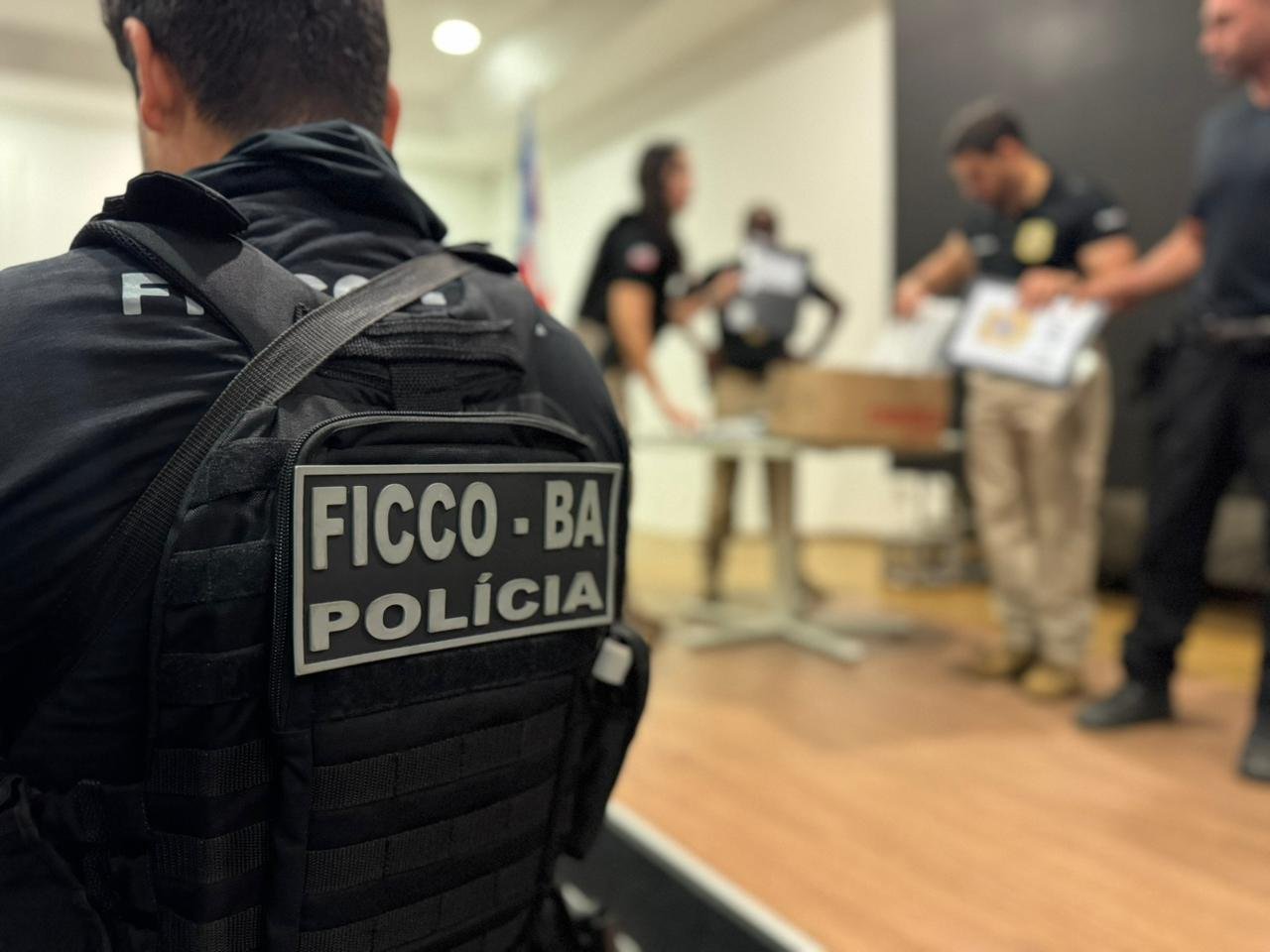 Operação na Bahia e Ceará prende 31 membros do Comando Vermelho