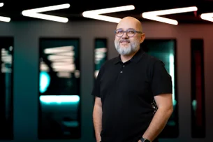 Com dados de R$ 140 mi gastos em mídia, Brivia lança IA para apoiar CMOs