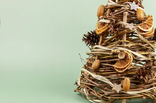 10 ideias diferentes de árvores de Natal para 2025