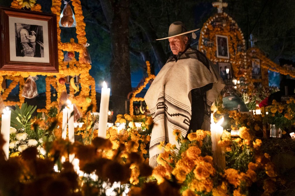 Desfiles, luzes e celebração: como o México comemora o Dia dos Mortos?