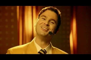 'Quem ama, bloqueia': 11 campanhas da Oi que marcaram os anos 2000