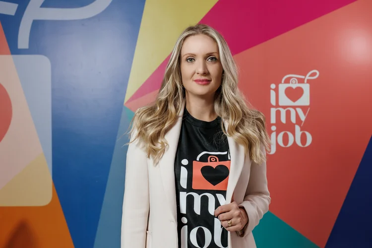 Angélica Madalosso, da ILoveMyJob: Empresa nasceu de um perfil de conteúdo que ela criou durante a licença-maternidade (Luciana Sálvaro/Divulgação)