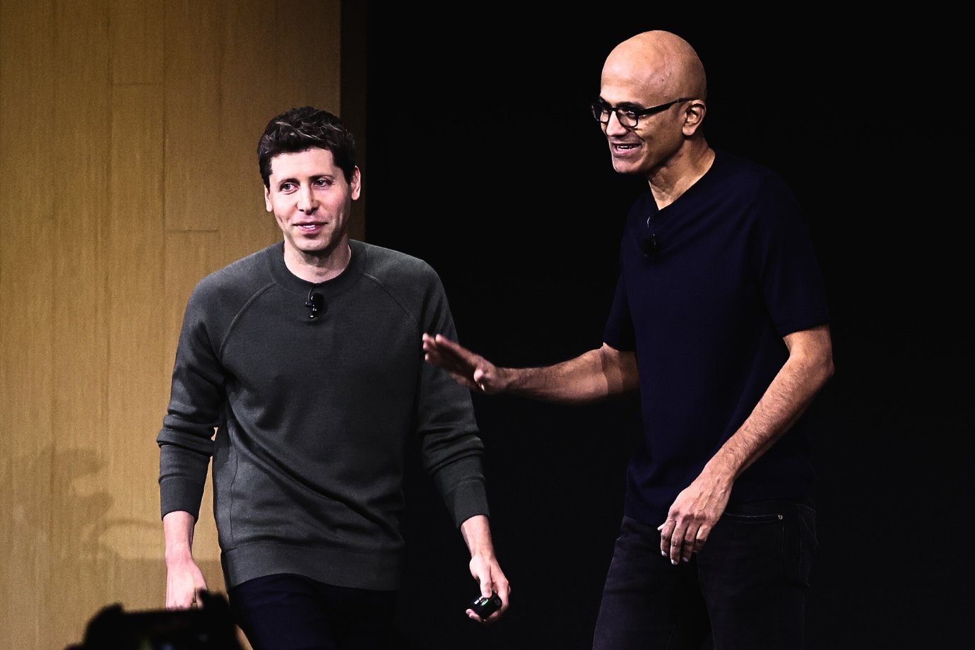 O contrato de US$ 38 bi que afastou ainda mais a OpenAI da Microsoft