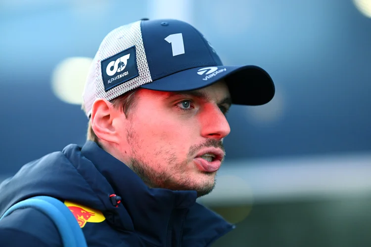 Max Verstappen: mesmo com a recuperação, piloto tem poucas chances de levar o título de 2025 (Clive Mason/Getty Images)