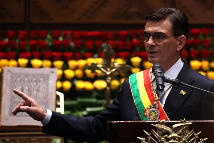 Rodrigo Paz: novo presidente da Bolívia tomou posse neste sábado, 8 (LUIS GANDARILLAS/AFP)